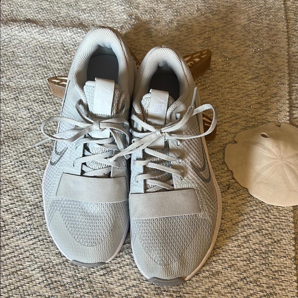 Nike Light Gray Sneakers